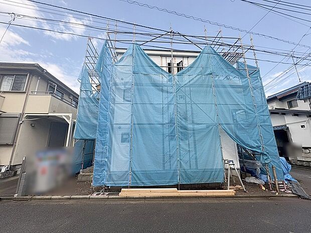 現地のご見学予約もスタートしました。実際に室内をご見学頂くと生活のイメージが広がります。家具を置いたイメージや窓からの景色など、現地で体感ください。