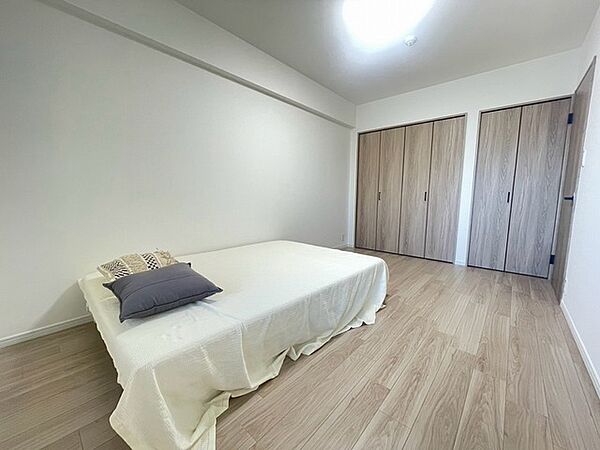 本物件に設置されている家具、雑貨類はモデル展示用のため、売買対象に含まれません