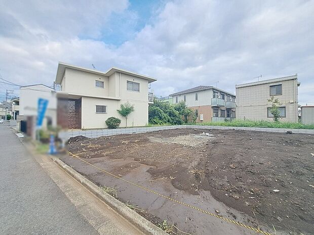 現在建物を建築中です、建築中の物件については現地確認の他、同施工会社の完成施工例のご案内、担当者のプレゼンテーションにてご検討ください。適切なご検討の方法をご説明させて頂きます。 