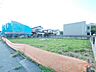 外観：建築条件なしの敷地。弊社グループ「白馬建設」にて建物プランをご提案できます。実際の陽当たりやサイズ感を現地でお確かめください。  