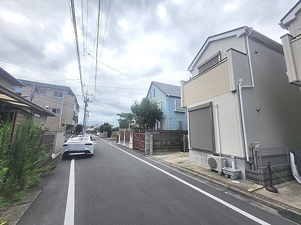個々の優先事項や好みに基づいて考慮することが重要、 様々なライフスタイル、自分や家族にとってマッチする街並みを選ぶことが大切です。