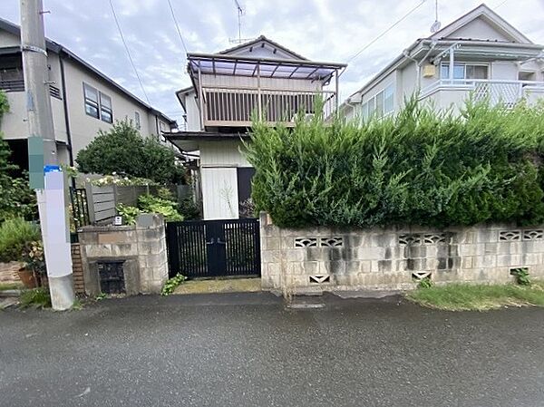国分寺アドレスの落ち着いたロケーション。建物解体後のお引渡し、建築条件はありませんのでお好きなハウスメーカーで建築可能です。弊社グループ「白馬建設」にてプラン作成可能です。