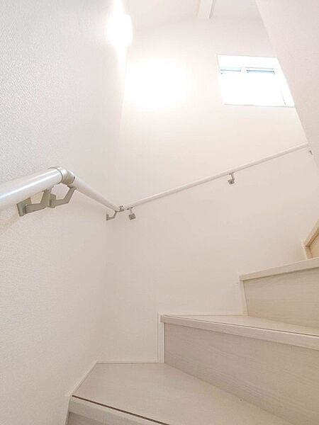 実際に室内をご見学頂くと生活のイメージが広がります。家具を置いたイメージや窓からの景色など、現地で体感ください。