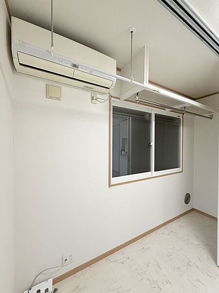 細部まですっきりとまとめられた機能的な空間です。