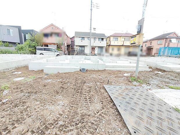 現在建物を建築中です、建築中の物件については現地確認の他、同施工会社の完成施工例のご案内、担当者のプレゼンテーションにてご検討ください。適切なご検討の方法をご説明させて頂きます。 