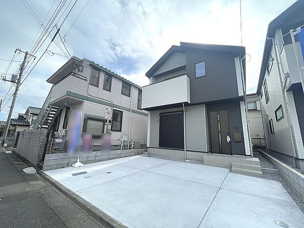 周辺は住宅が建ち並ぶ閑静な住宅街です。