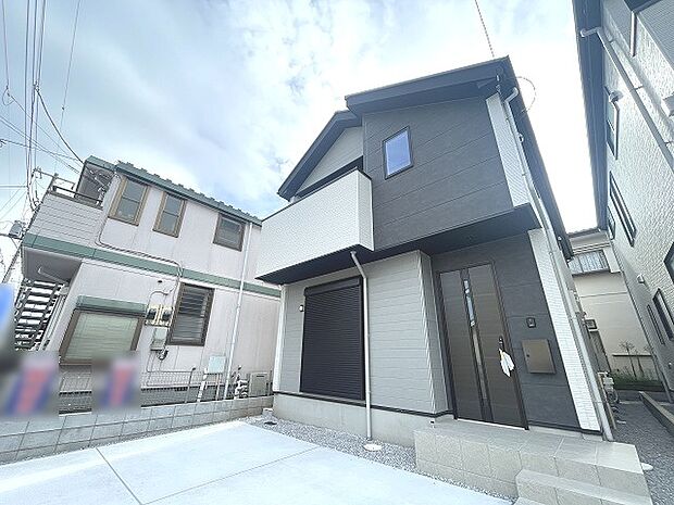 建物が完成しましたので室内のご見学予約スタート。当日のご見学予約も大歓迎です。お気軽にご連絡ください。エステート白馬国分寺店は火曜水曜も営業しております。