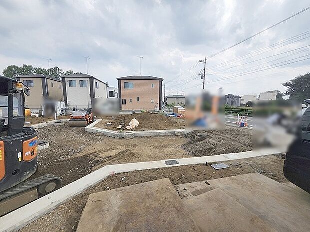 安心して暮らすことのできる住宅街。 住宅地の道路は一般に交通量が少なく車などの騒音が少ないため、住民にとって静かな生活環境が提供されます。