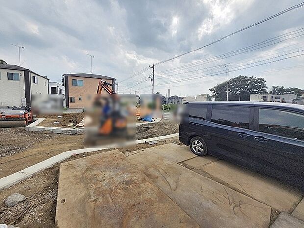 安心して暮らすことのできる住宅街。 住宅地の道路は一般に交通量が少なく車などの騒音が少ないため、住民にとって静かな生活環境が提供されます。