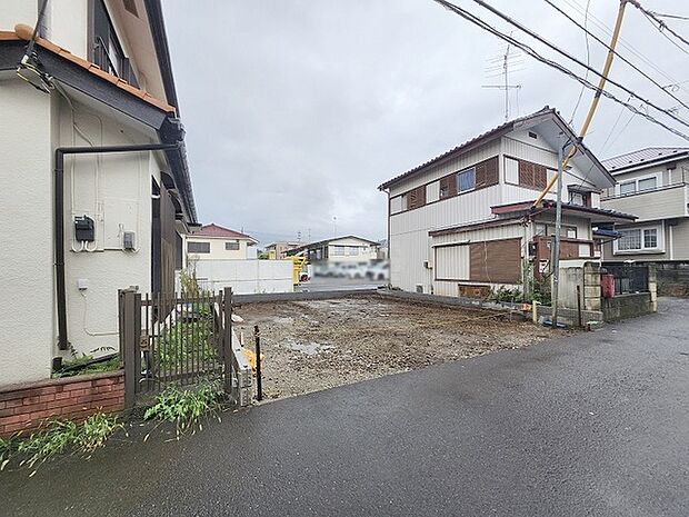 現在建物を建築中です、建築中の物件については現地確認の他、同施工会社の完成施工例のご案内、担当者のプレゼンテーションにてご検討ください。適切なご検討の方法をご説明させて頂きます。