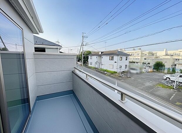 バルコニーからの眺望です。実際に現地で眺望もご確認ください。