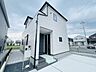 外観：建物が完成しましたので室内のご見学予約スタート。当日のご見学予約も大歓迎です。お気軽にご連絡ください。エステート白馬国分寺店は火曜水曜も営業しております。 