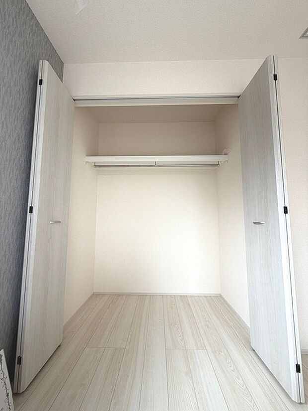 各お部屋に収納が設置されています。 