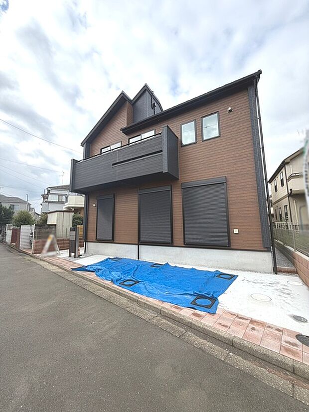 実際に室内をご見学頂くと生活のイメージが広がります。家具を置いたイメージや窓からの景色など、現地で体感ください。 