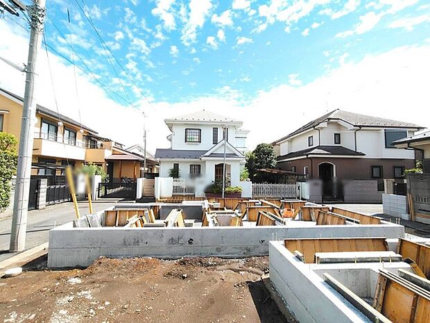 現在建物を建築中です、建築中の物件については現地確認の他、同施工会社の完成施工例のご案内、担当者のプレゼンテーションにてご検討ください。適切なご検討の方法をご説明させて頂きます。