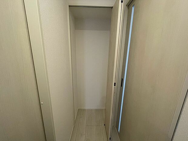 クローゼットなど収納も豊富なお家です。