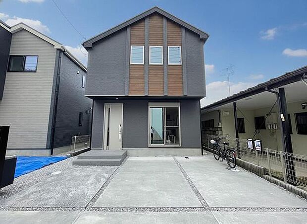 実際に室内をご見学頂くと生活のイメージが広がります。家具を置いたイメージや窓からの景色など、現地で体感ください。