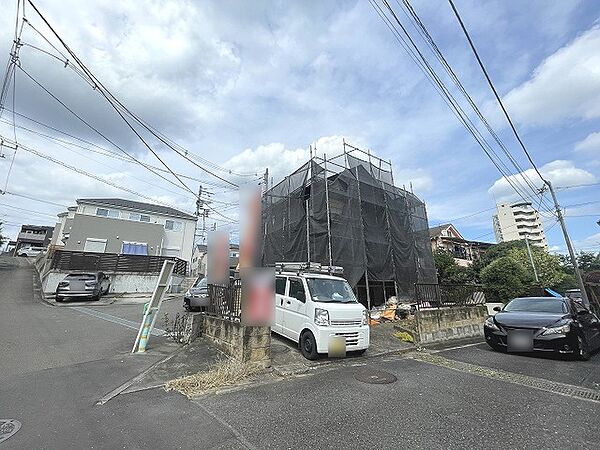 個々の優先事項や好みに基づいて考慮することが重要、 様々なライフスタイル、自分や家族にとってマッチする街並みを選ぶことが大切です。