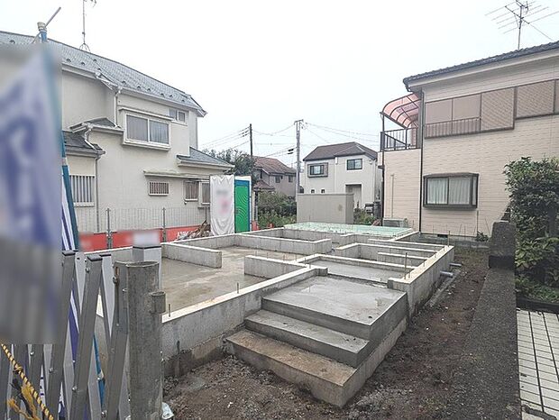 現在建物を建築中です、建築中の物件については現地確認の他、同施工会社の完成施工例のご案内、担当者のプレゼンテーションにてご検討ください。適切なご検討の方法をご説明させて頂きます。
