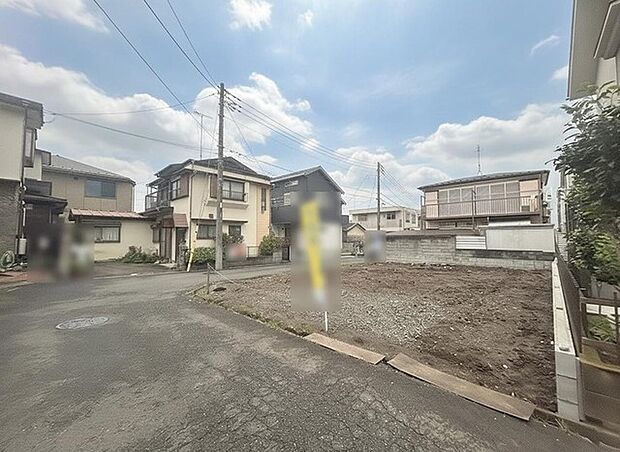 周辺は住宅が建ち並ぶ閑静な住宅街です。 