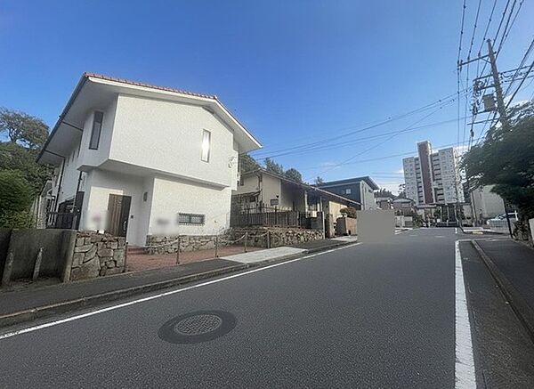 個々の優先事項や好みに基づいて考慮することが重要、 様々なライフスタイル、自分や家族にとってマッチする街並みを選ぶことが大切です。