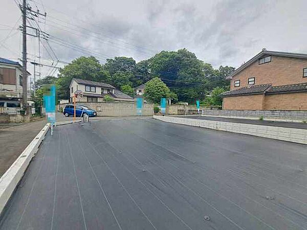 周辺は住宅が建ち並ぶ閑静な住宅街です。