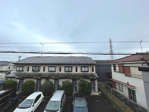 窓からの眺望です。実際に現地で眺望もご確認ください。