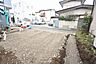 外観：建築条件なしの敷地。弊社グループ「白馬建設」にて建物プランをご提案できます。実際の陽当たりやサイズ感を現地でお確かめください。
