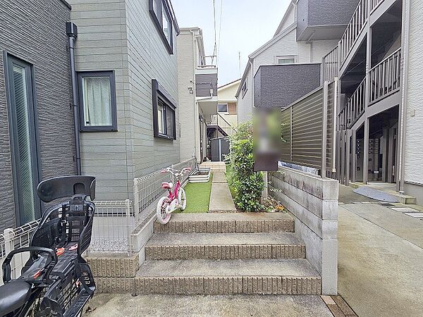 現地のご見学予約もスタートしました。周辺で売りに出ている物件も沢山御座います。まとめてご見学ができますのでお気軽にお申しつけください。