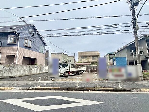 現在建物を建築中です、建築中の物件については現地確認の他、同施工会社の完成施工例のご案内、担当者のプレゼンテーションにてご検討ください。適切なご検討の方法をご説明させて頂きます。