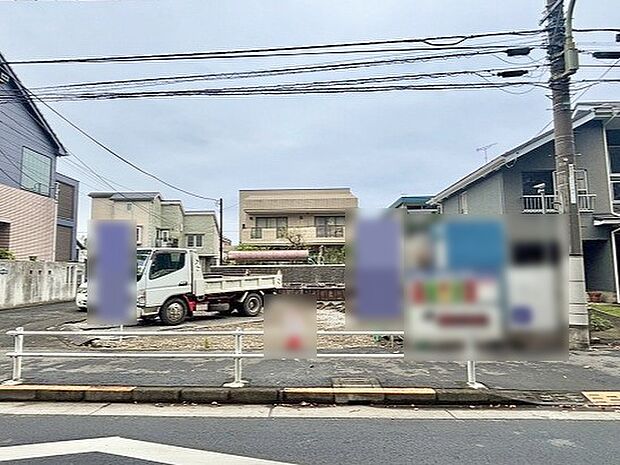 現在建物を建築中です、建築中の物件については現地確認の他、同施工会社の完成施工例のご案内、担当者のプレゼンテーションにてご検討ください。適切なご検討の方法をご説明させて頂きます。