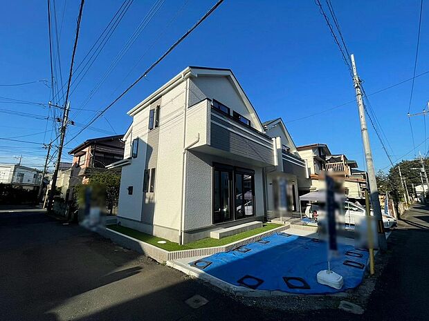 安心して暮らすことのできる住宅街。 住宅地の道路は一般に交通量が少なく車などの騒音が少ないため、住民にとって静かな生活環境が提供されます。