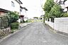 外観：周辺は住宅が建ち並ぶ閑静な住宅街です。 