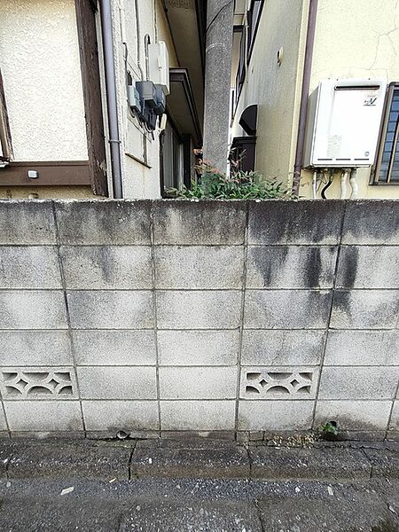 周辺のエリアで他にも沢山売りに出ている物件があります。インターネット掲載前の情報などもありますのでお気軽にお問合せください。まとめてご見学できます。