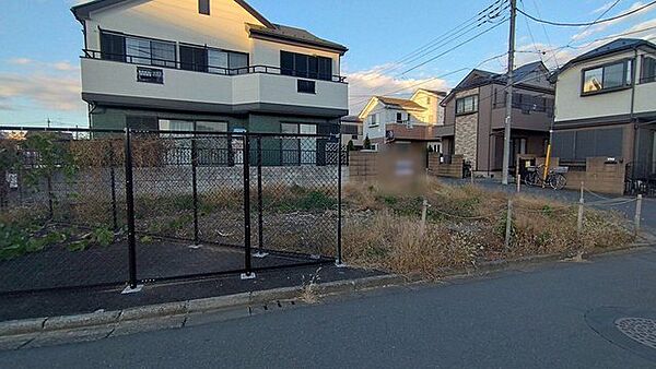 周辺のエリアで他にも沢山売りに出ている物件があります。インターネット掲載前の情報などもありますのでお気軽にお問合せください。まとめてご見学できます。