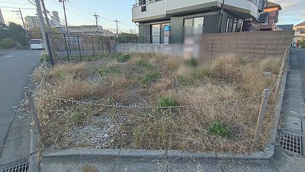 現地のご見学予約もスタートしました。周辺で売りに出ている物件も沢山御座います。まとめてご見学ができますのでお気軽にお申しつけください。