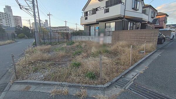 現地のご見学予約もスタートしました。周辺で売りに出ている物件も沢山御座います。まとめてご見学ができますのでお気軽にお申しつけください。