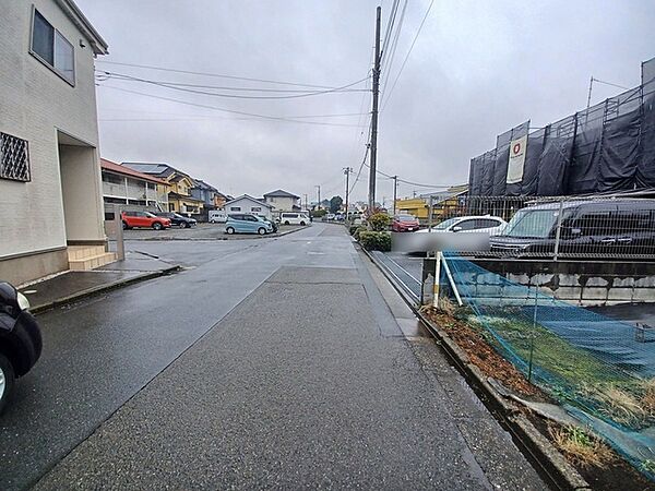 現地のご見学予約もスタートしました。周辺で売りに出ている物件も沢山御座います。まとめてご見学ができますのでお気軽にお申しつけください。