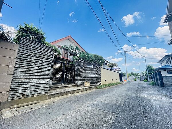 個々の優先事項や好みに基づいて考慮することが重要、 様々なライフスタイル、自分や家族にとってマッチする街並みを選ぶことが大切です。