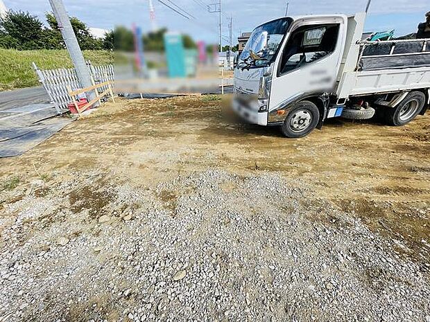 現地のご見学予約もスタートしました。周辺で売りに出ている物件も沢山御座います。まとめてご見学ができますのでお気軽にお申しつけください。