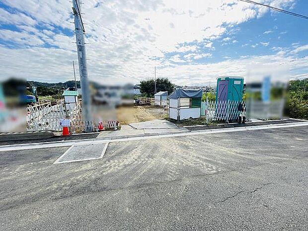 周辺のエリアで他にも沢山売りに出ている物件があります。インターネット掲載前の情報などもありますのでお気軽にお問合せください。まとめてご見学できます。 