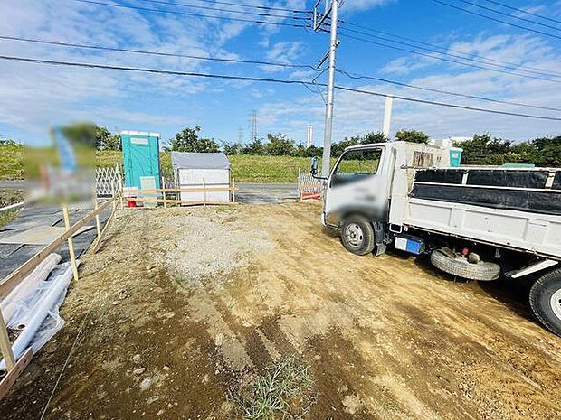 周辺のエリアで他にも沢山売りに出ている物件があります。インターネット掲載前の情報などもありますのでお気軽にお問合せください。まとめてご見学できます。