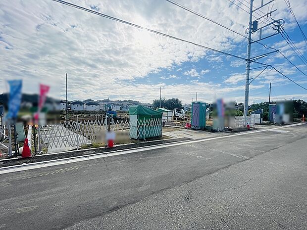 現地のご見学予約もスタートしました。周辺で売りに出ている物件も沢山御座います。まとめてご見学ができますのでお気軽にお申しつけください。 