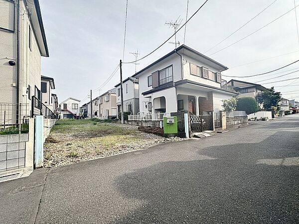 現地のご見学予約もスタートしました。周辺で売りに出ている物件も沢山御座います。まとめてご見学ができますのでお気軽にお申しつけください。