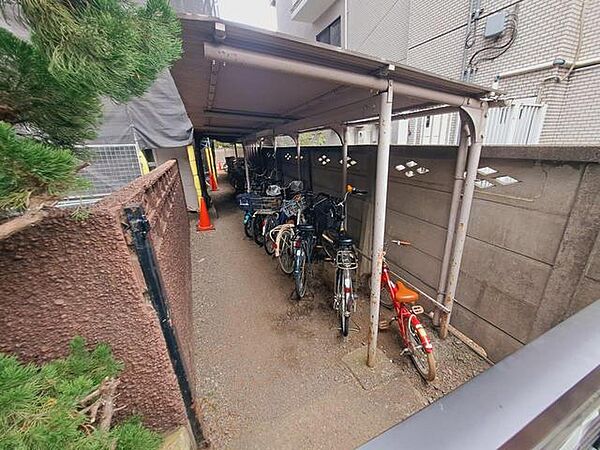 現地のご見学予約もスタートしました。周辺で売りに出ている物件も沢山御座います。まとめてご見学ができますのでお気軽にお申しつけください。