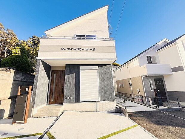 建物が完成しましたので室内のご見学予約スタート。当日のご見学予約も大歓迎です。お気軽にご連絡ください。他にもインターネットに掲載していない情報も沢山ありますので、比較で併せてご見学ができます。