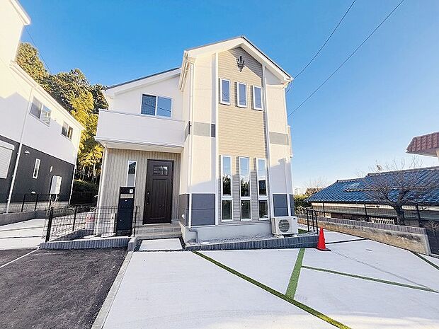 建物が完成しましたので室内のご見学予約スタート。当日のご見学予約も大歓迎です。お気軽にご連絡ください。他にもインターネットに掲載していない情報も沢山ありますので、比較で併せてご見学ができます。