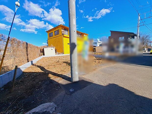 現地のご見学予約もスタートしました。周辺で売りに出ている物件も沢山御座います。まとめてご見学ができますのでお気軽にお申しつけください。 