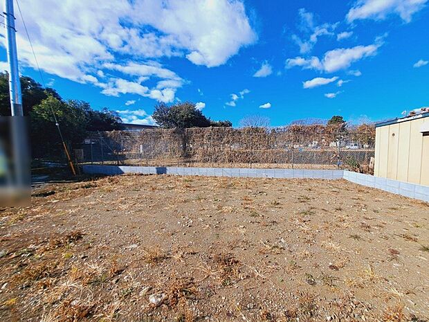 現地のご見学予約もスタートしました。周辺で売りに出ている物件も沢山御座います。まとめてご見学ができますのでお気軽にお申しつけください。