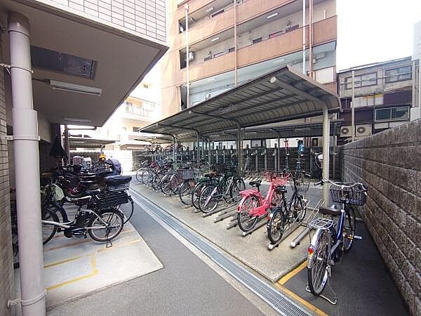 駐輪場☆空き区画43台！上段/月額：100円下段/月額：200円※2026.03.27 確認